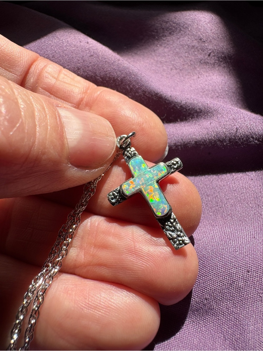 Silver (925) Cross Pendant Necklace with Beautiful Opal Inlay
W Delicate flowers